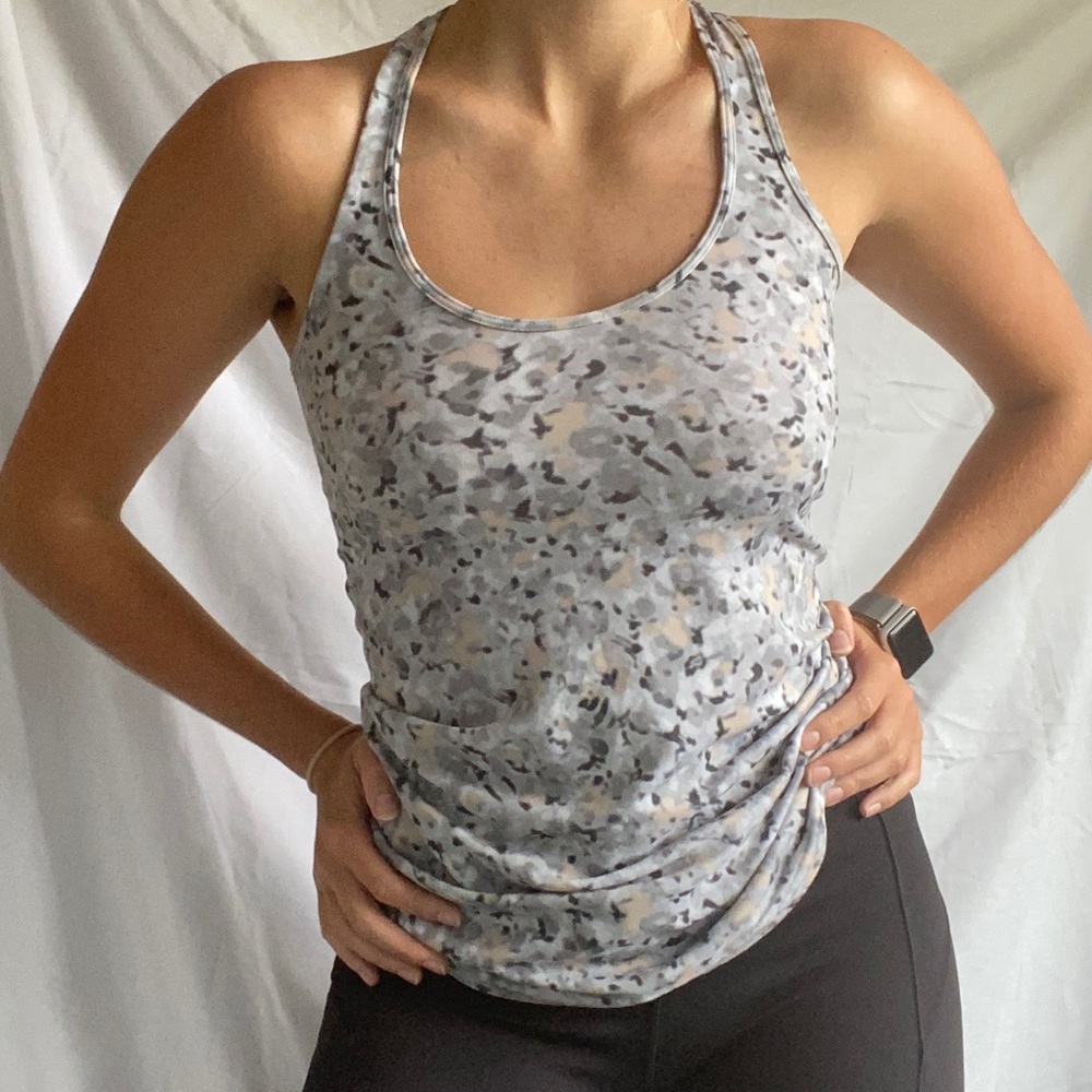 Lululemon printed tank!